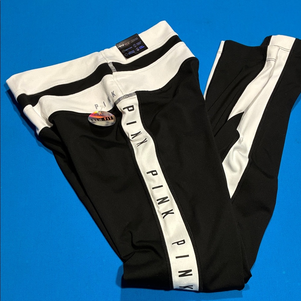 PINK Victoria's Secret Black and White Leggings- NWT- Size S/P